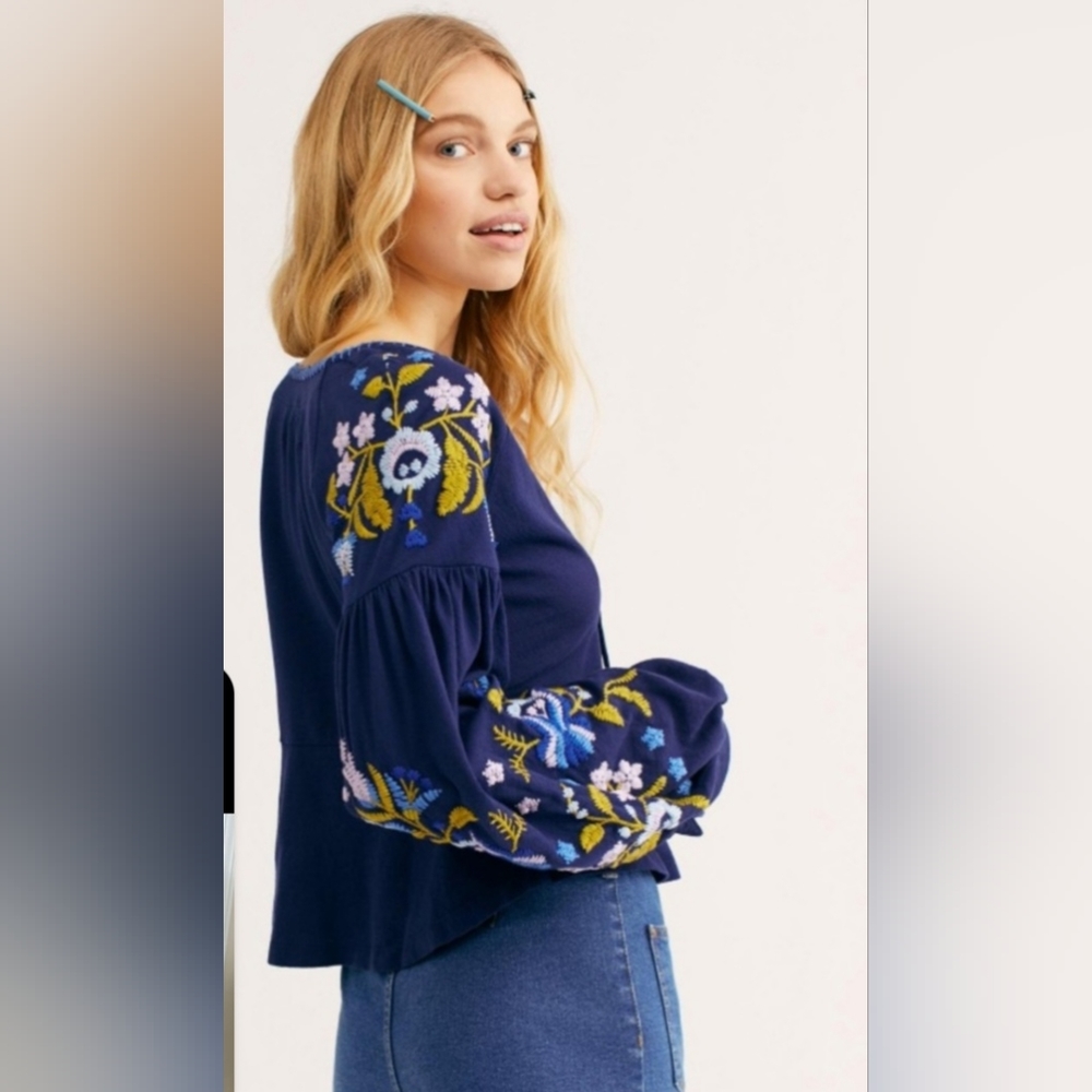 FREE PEOPLE Floral Embroirdered Peasant Kara Blouse